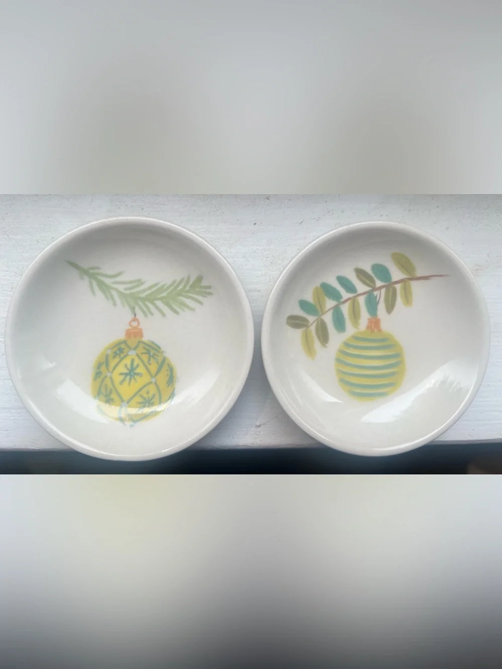 Ceramic Christmas trinket dishes